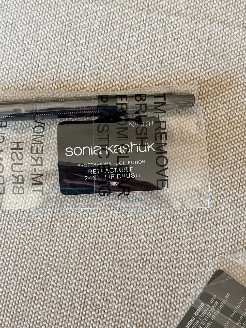 Sonia Kashuk Black 2-in-1 Professional Retractable Lip Brush number 401